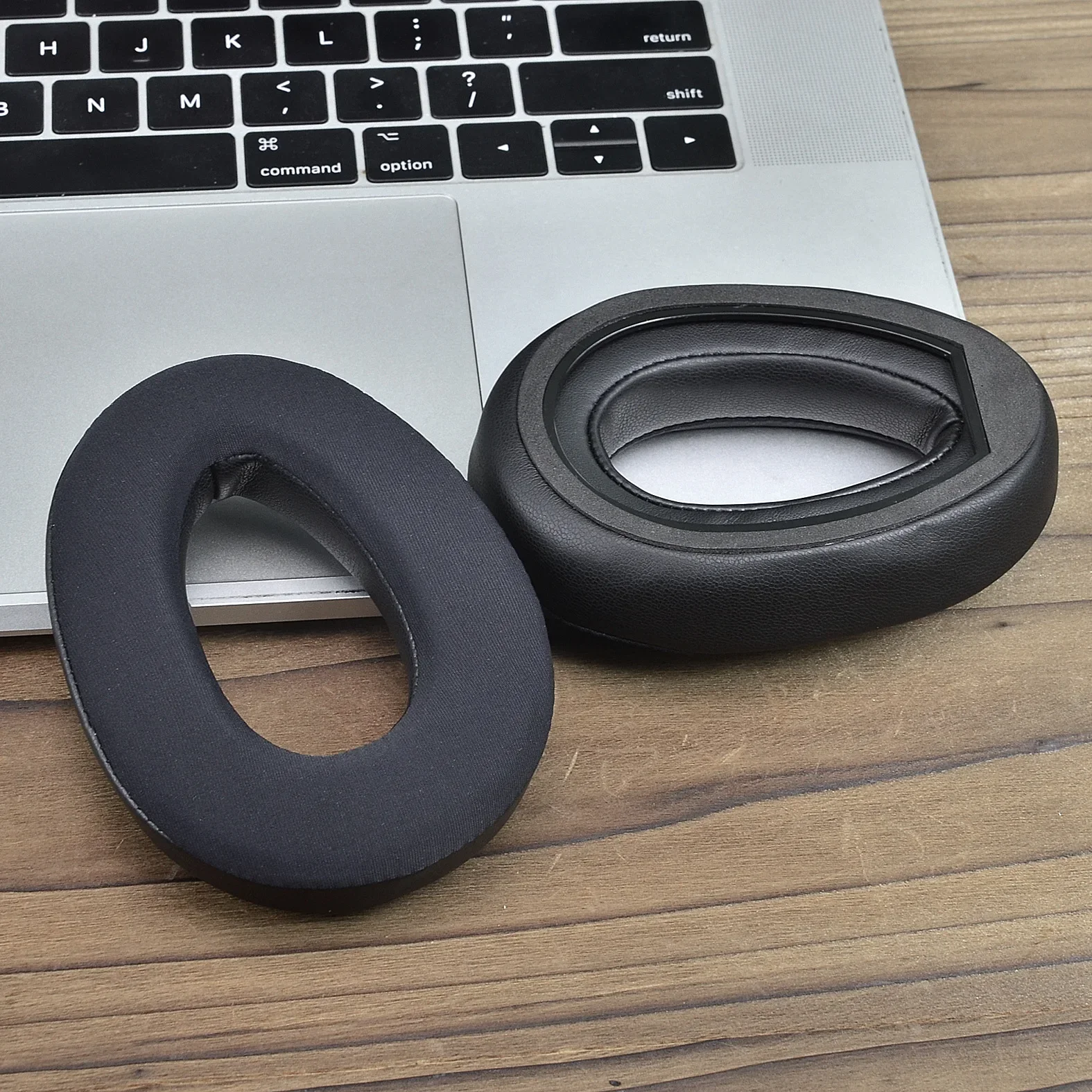 Wymienne żelowe poduszki nausz – Sennheiser Headphone Momentum 4 recenzja i cena