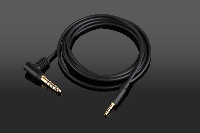 Zrównoważony kabel audio 4,4 m – Sennheiser Headphone Momentum 4 recenzja i cena